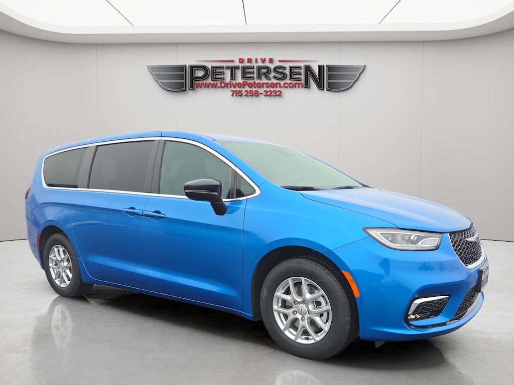 New 2026 Chrysler Pacifica SELECT Passenger Van
