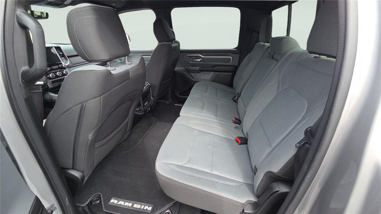 2022 Ram 1500 Big Horn photo 4