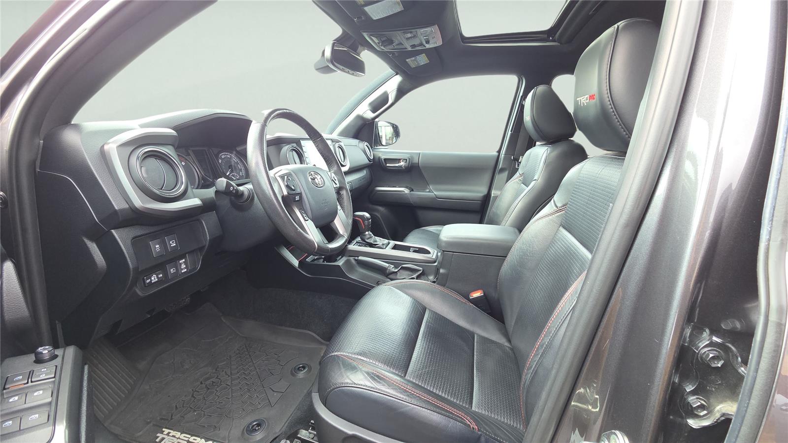 2020 Toyota Tacoma TRD Pro photo 2