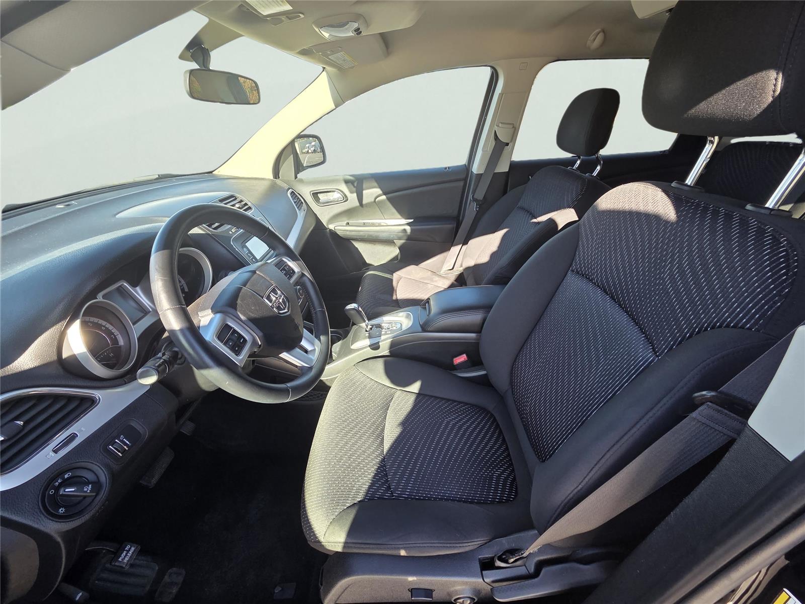 2016 Dodge Journey SXT photo 3