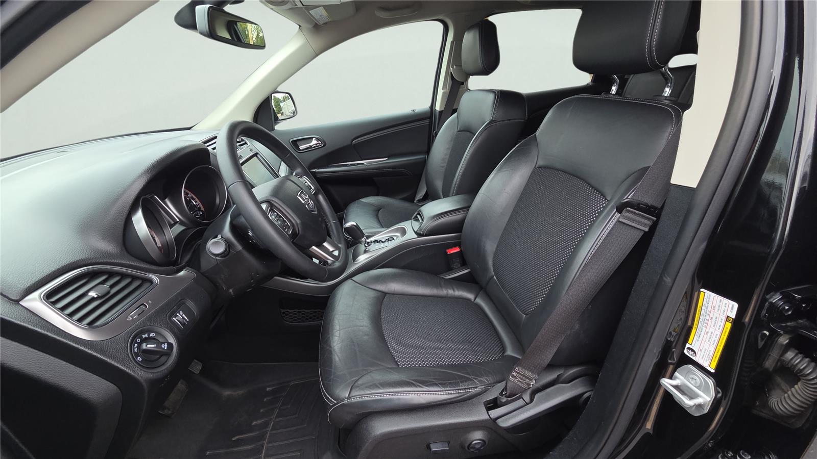 2019 Dodge Journey Crossroad photo 3