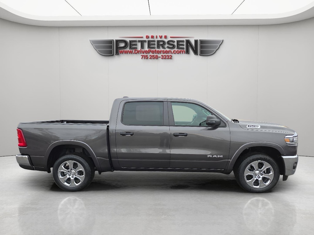 New 2026 Ram 1500 BIG HORN CREW CAB 4X4 5'7 BOX Pickup