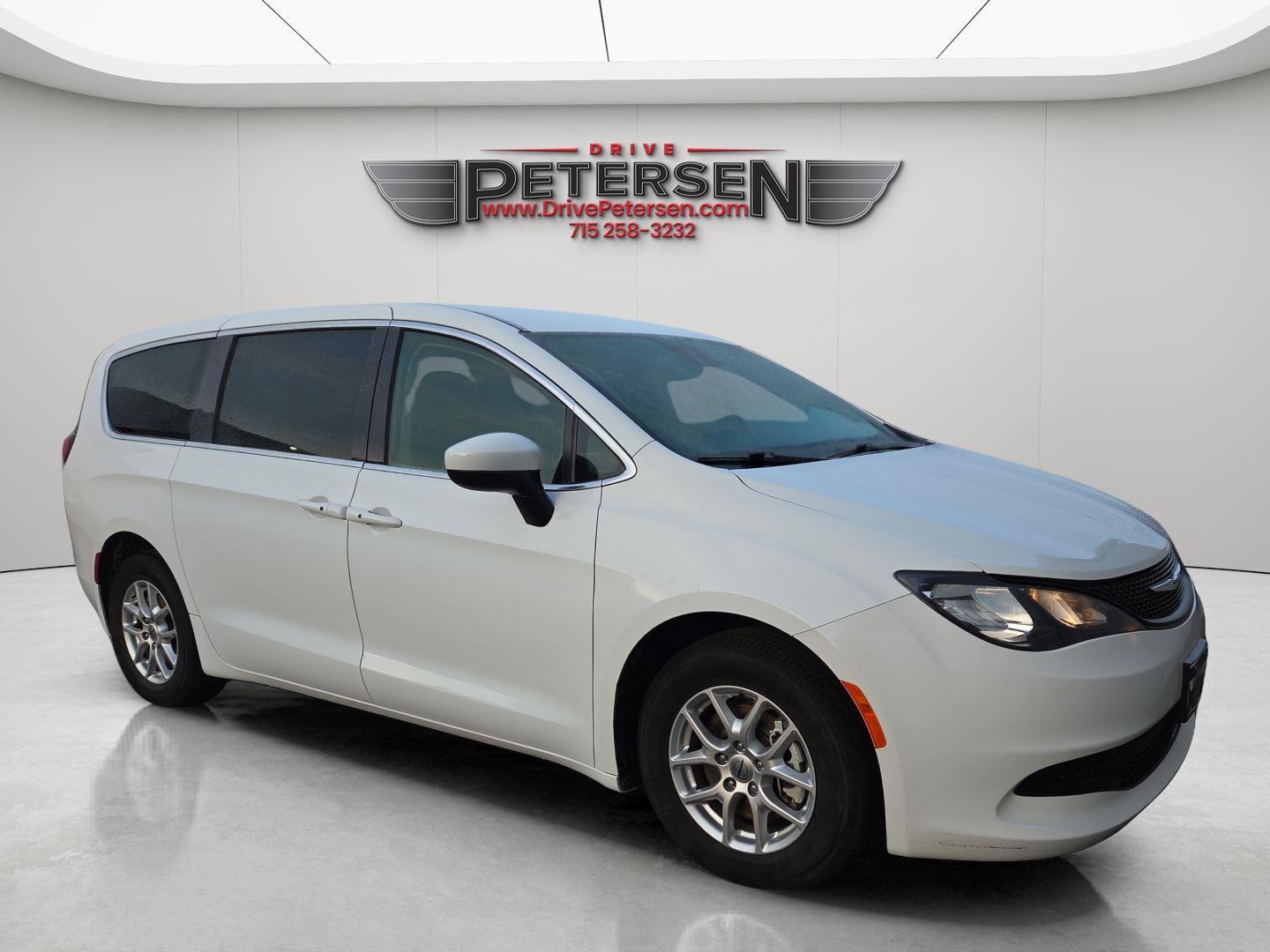 2023 Chrysler Voyager LX Van