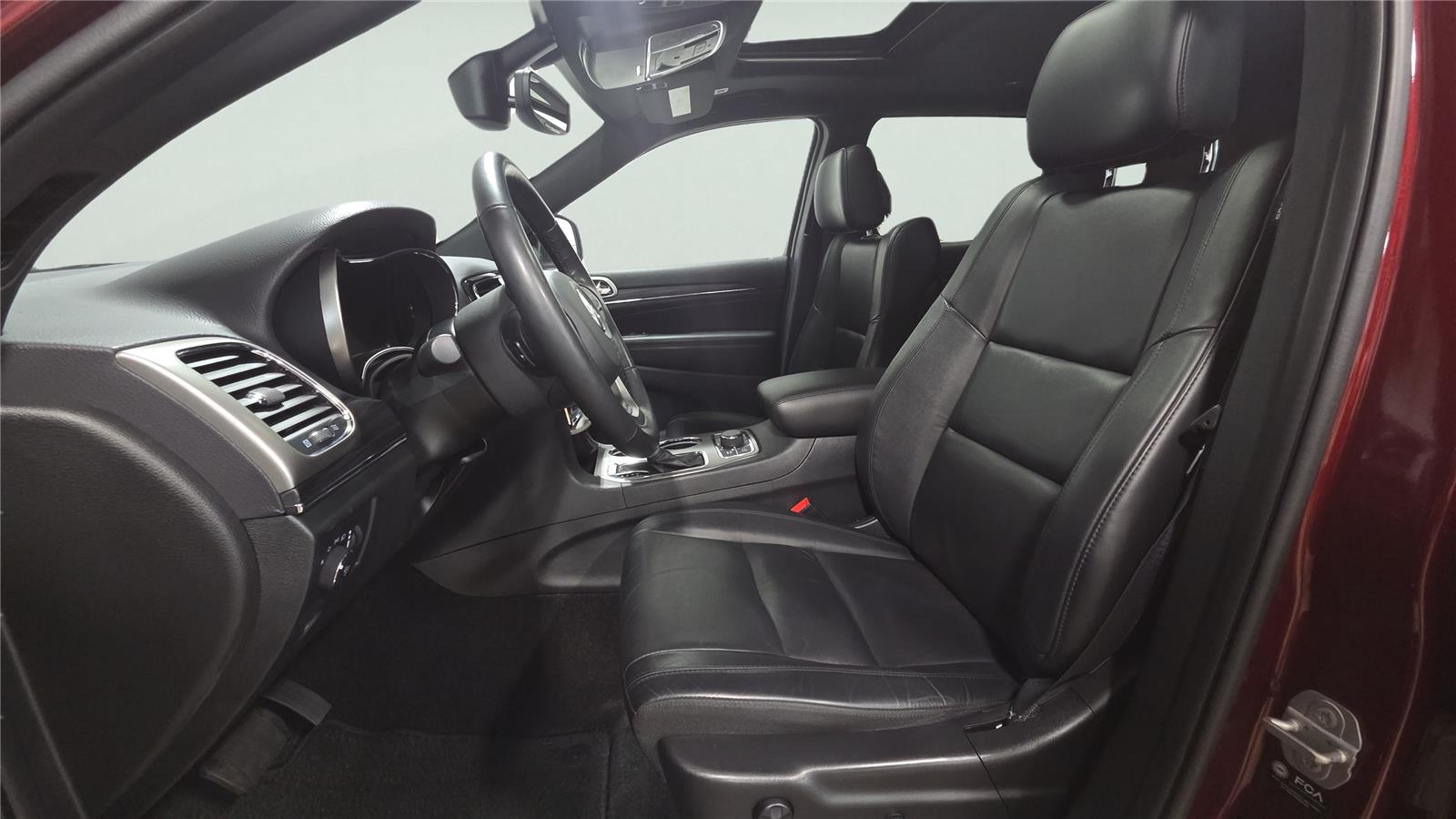 2021 Jeep Grand Cherokee Limited photo 2