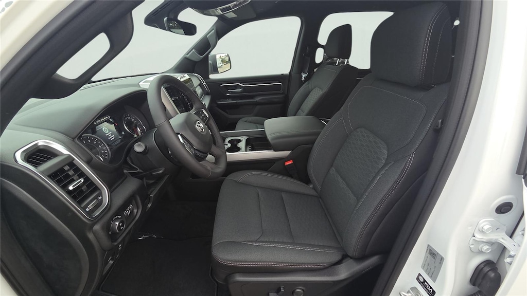 New 2026 Ram 1500 BIG HORN CREW CAB 4X4 5'7 BOX Pickup