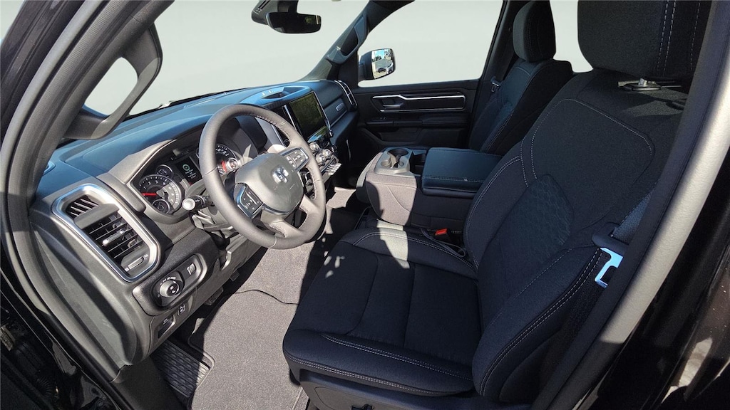 New 2026 Ram 1500 BIG HORN CREW CAB 4X4 5'7 BOX Pickup