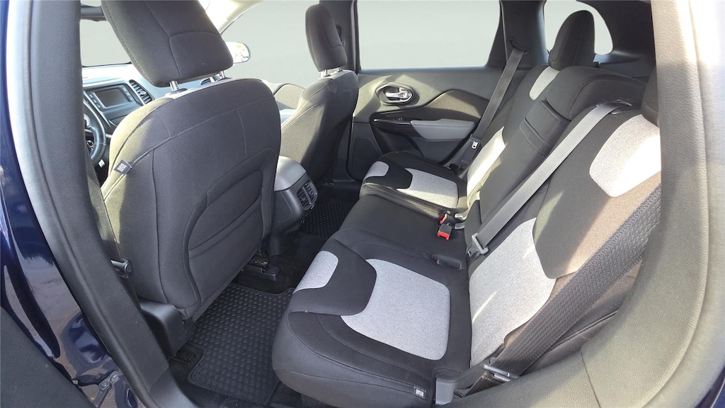 Used 2014 Jeep Cherokee Latitude SUV