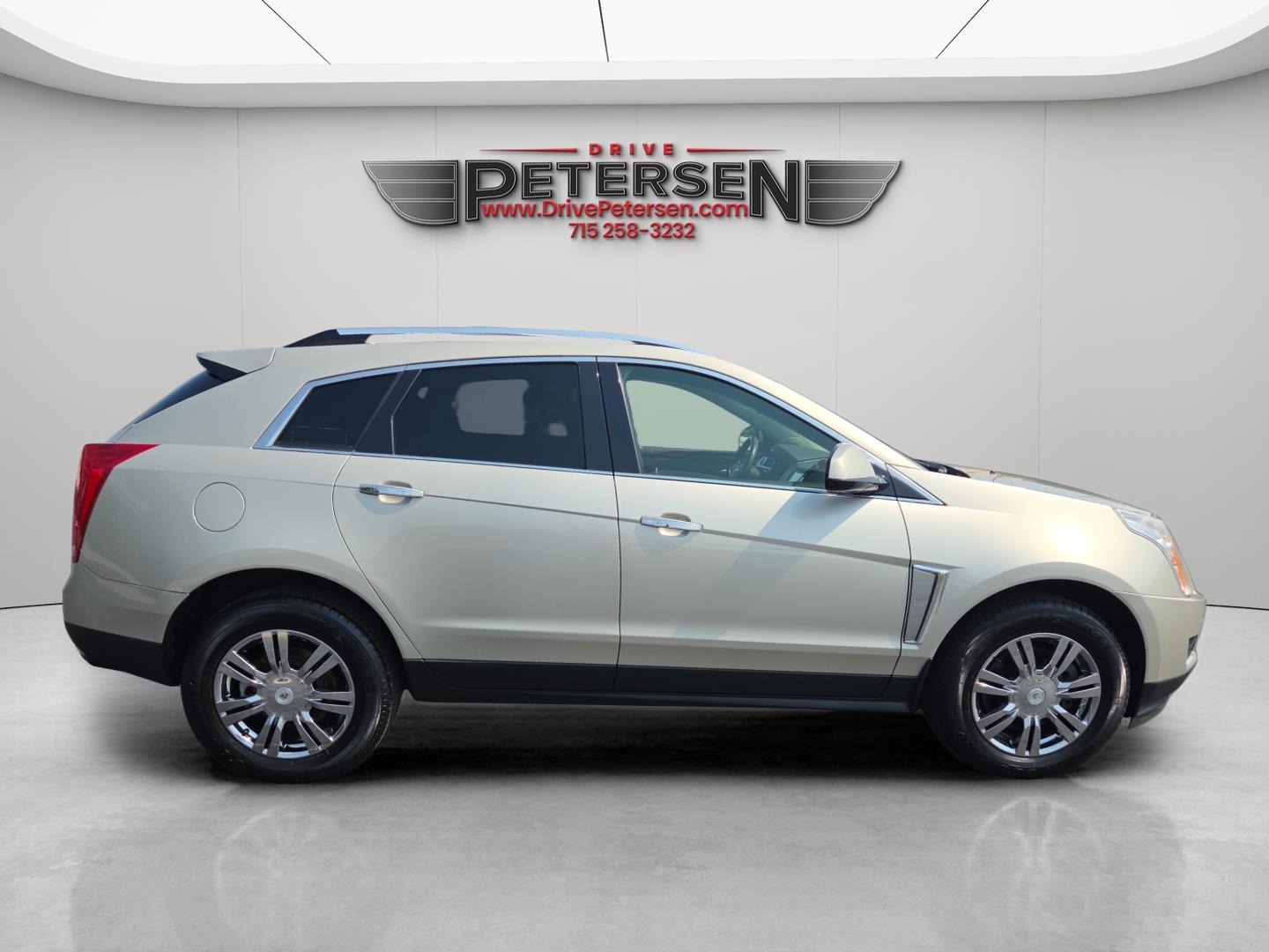 Used 2014 Cadillac SRX Luxury Collection with VIN 3GYFNBE34ES519072 for sale in Waupaca, WI