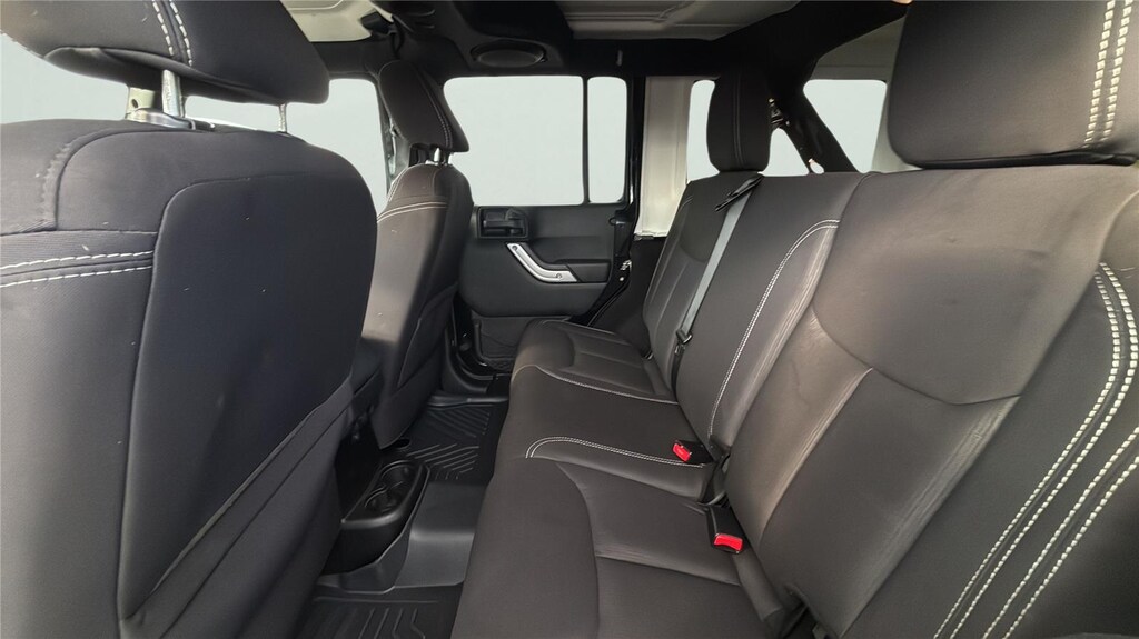 Used 2013 Jeep Wrangler Unlimited Sahara SUV