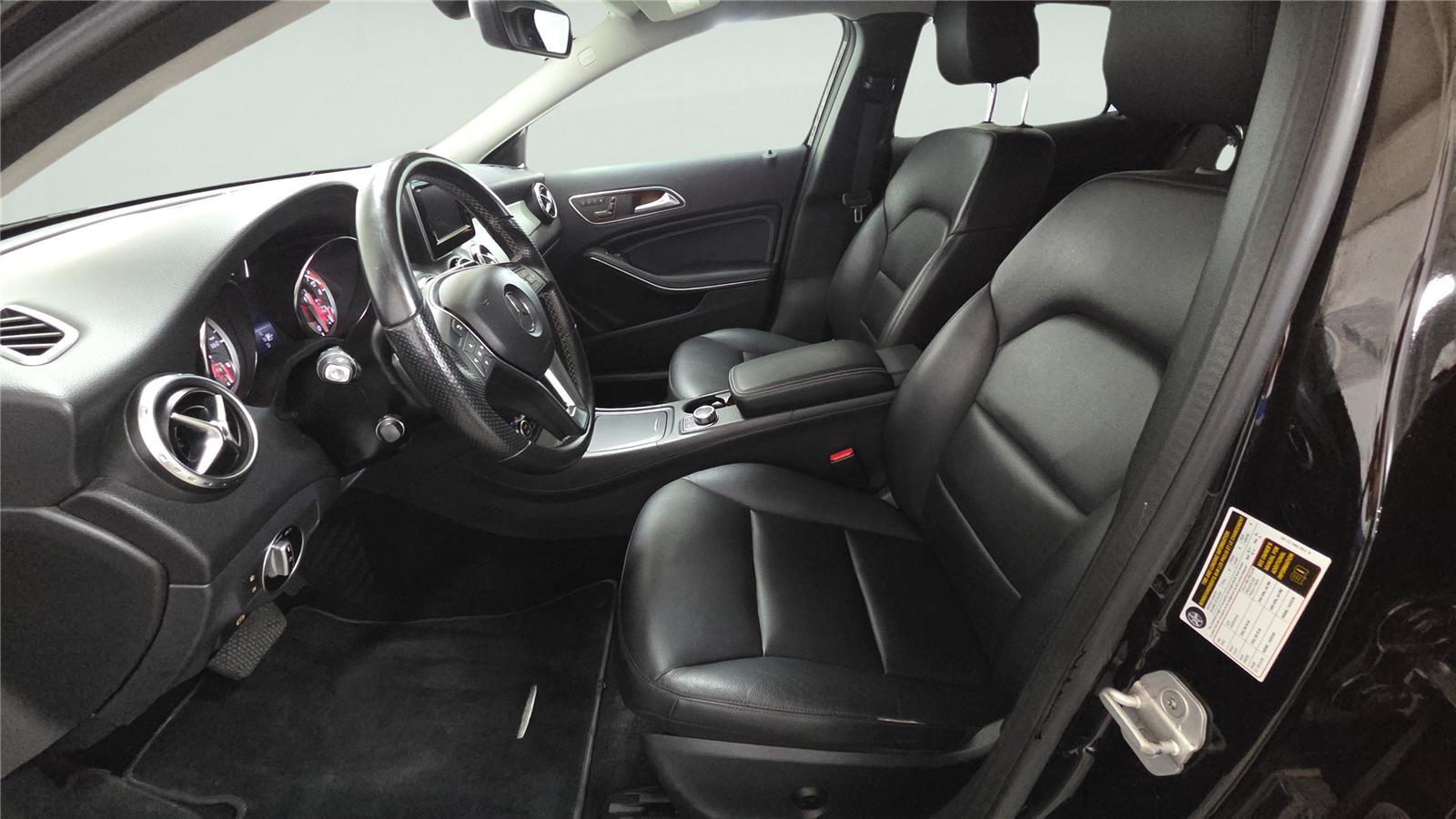 2015 Mercedes Benz GLA 250 photo 3