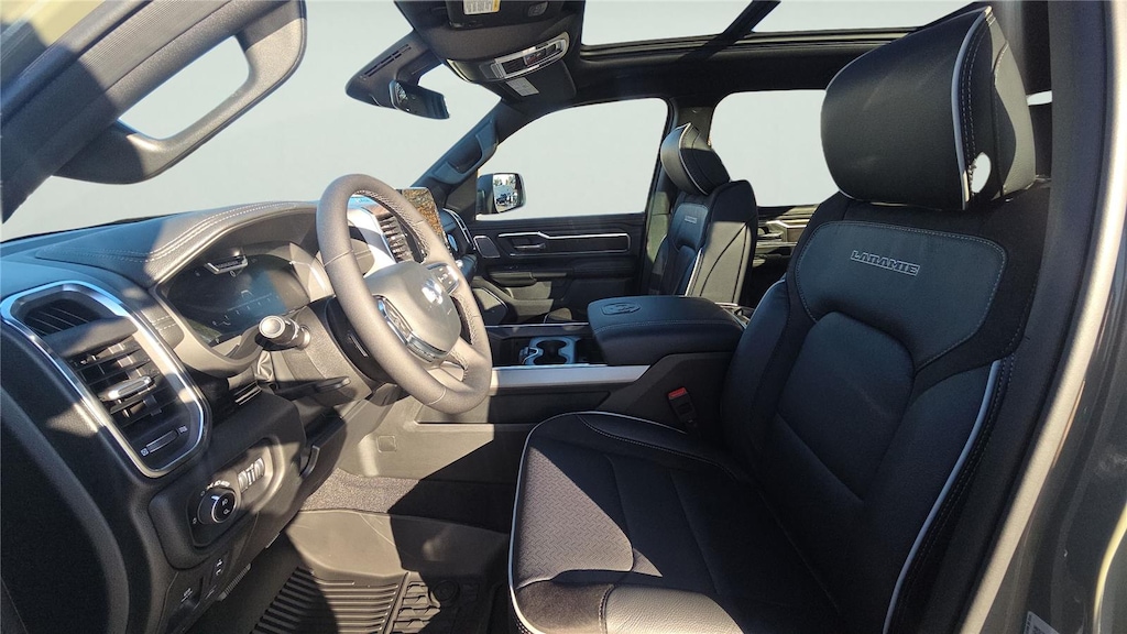 New 2026 Ram 1500 LARAMIE CREW CAB 4X4 5'7 BOX Pickup