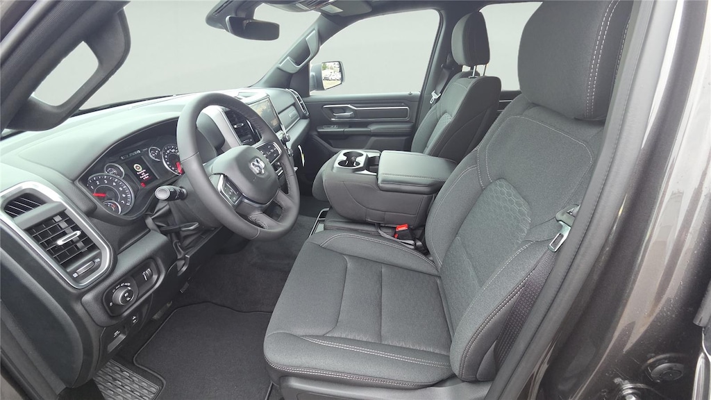 New 2026 Ram 1500 BIG HORN CREW CAB 4X4 5'7 BOX Pickup