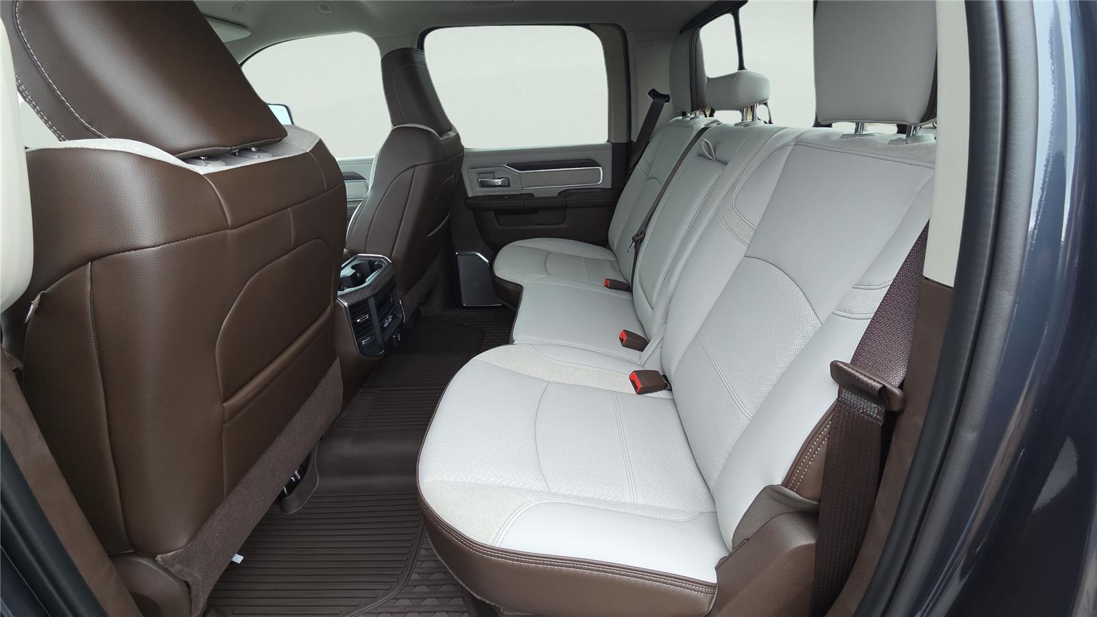 2026 Ram 2500 Laramie photo 4