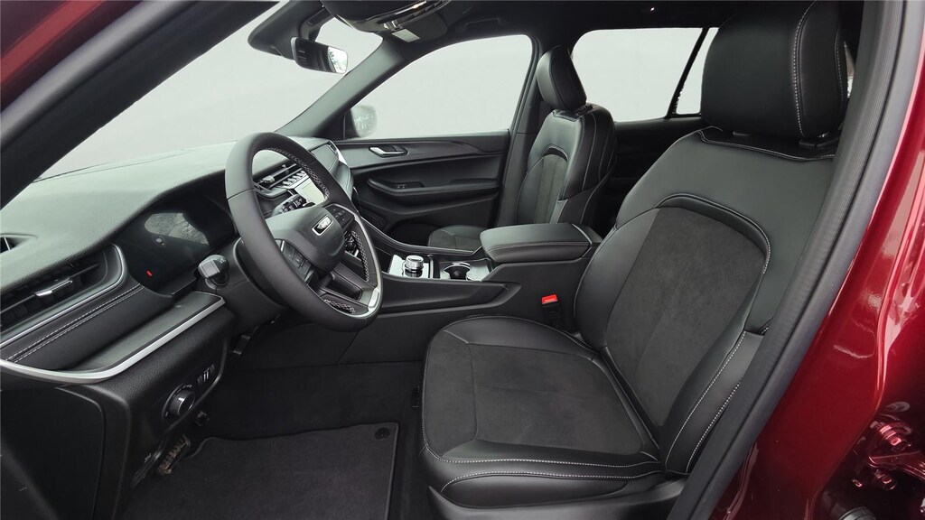 New 2025 Jeep Grand Cherokee ALTITUDE 4X4 Sport Utility