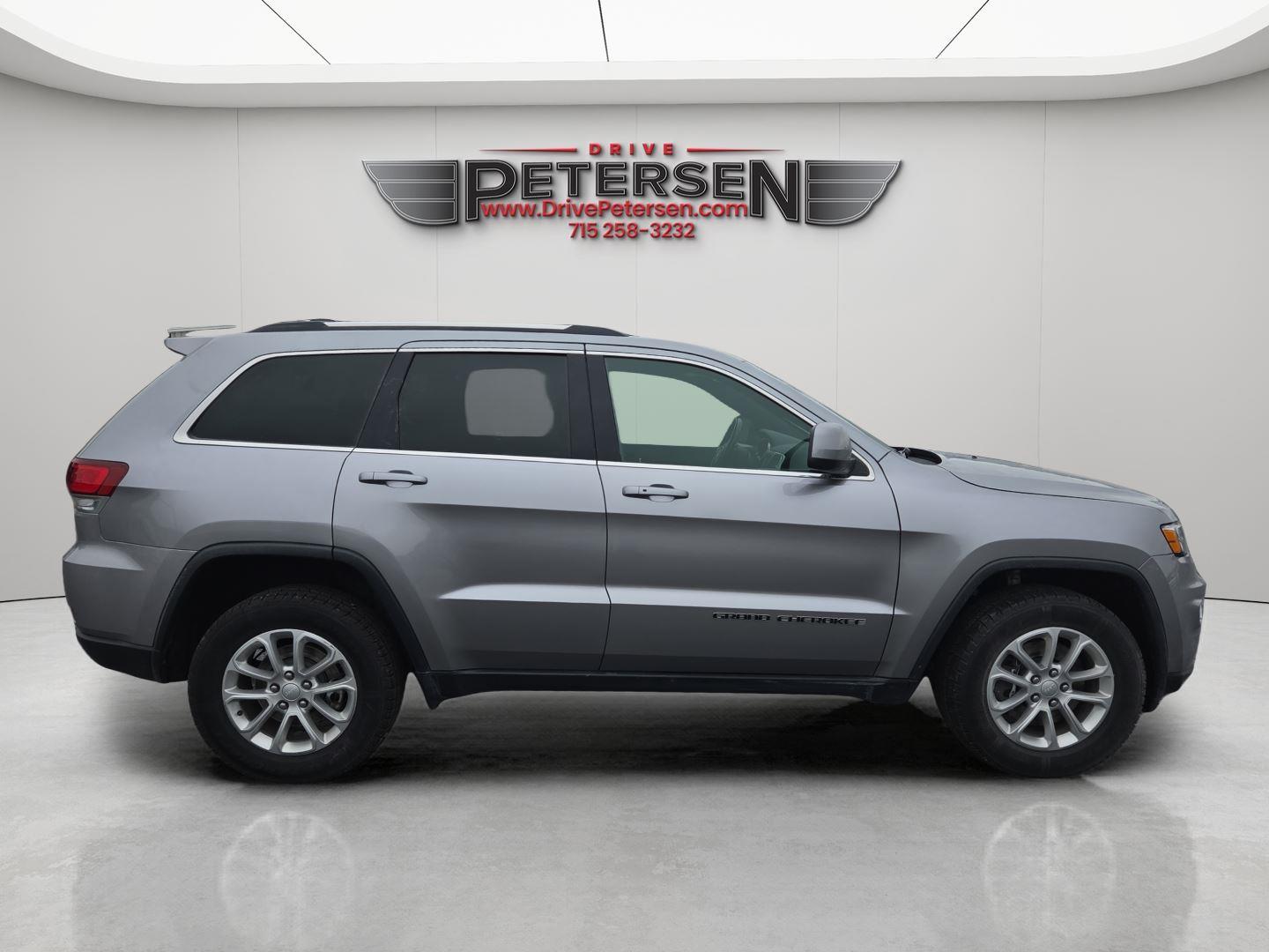 2021 Jeep Grand Cherokee Laredo E photo 2