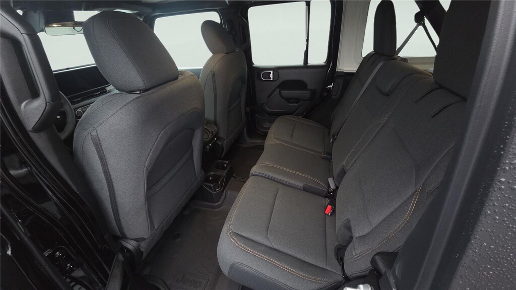 New 2026 Jeep Wrangler 4-DOOR WILLYS Sport Utility