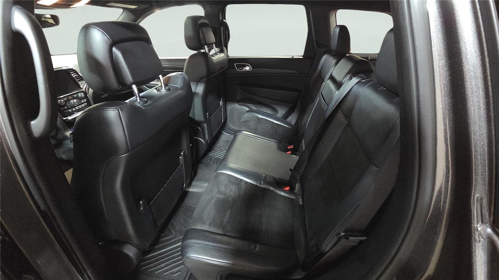 Used 2019 Jeep Grand Cherokee Altitude SUV