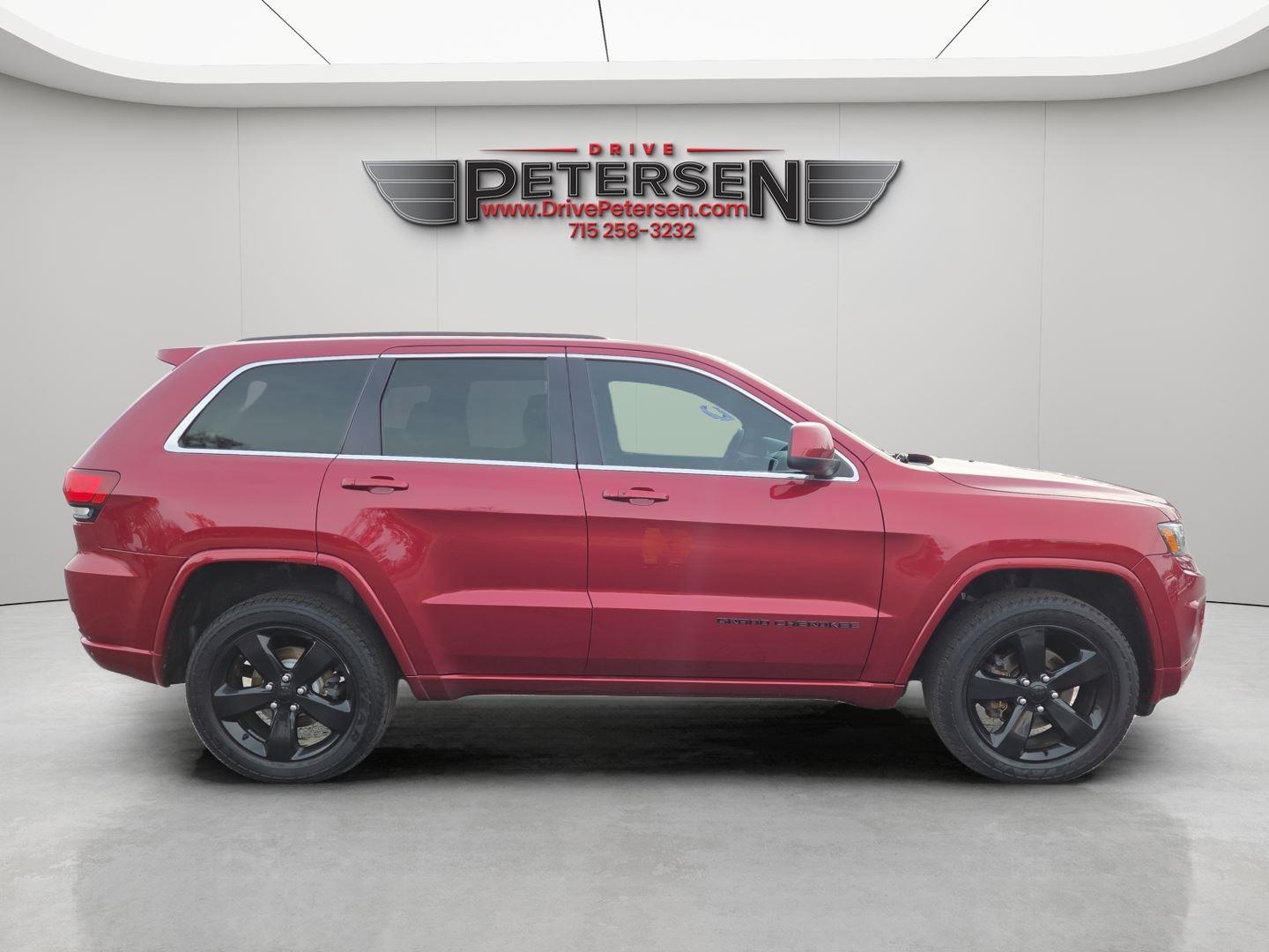 2015 Jeep Grand Cherokee Altitude photo 2