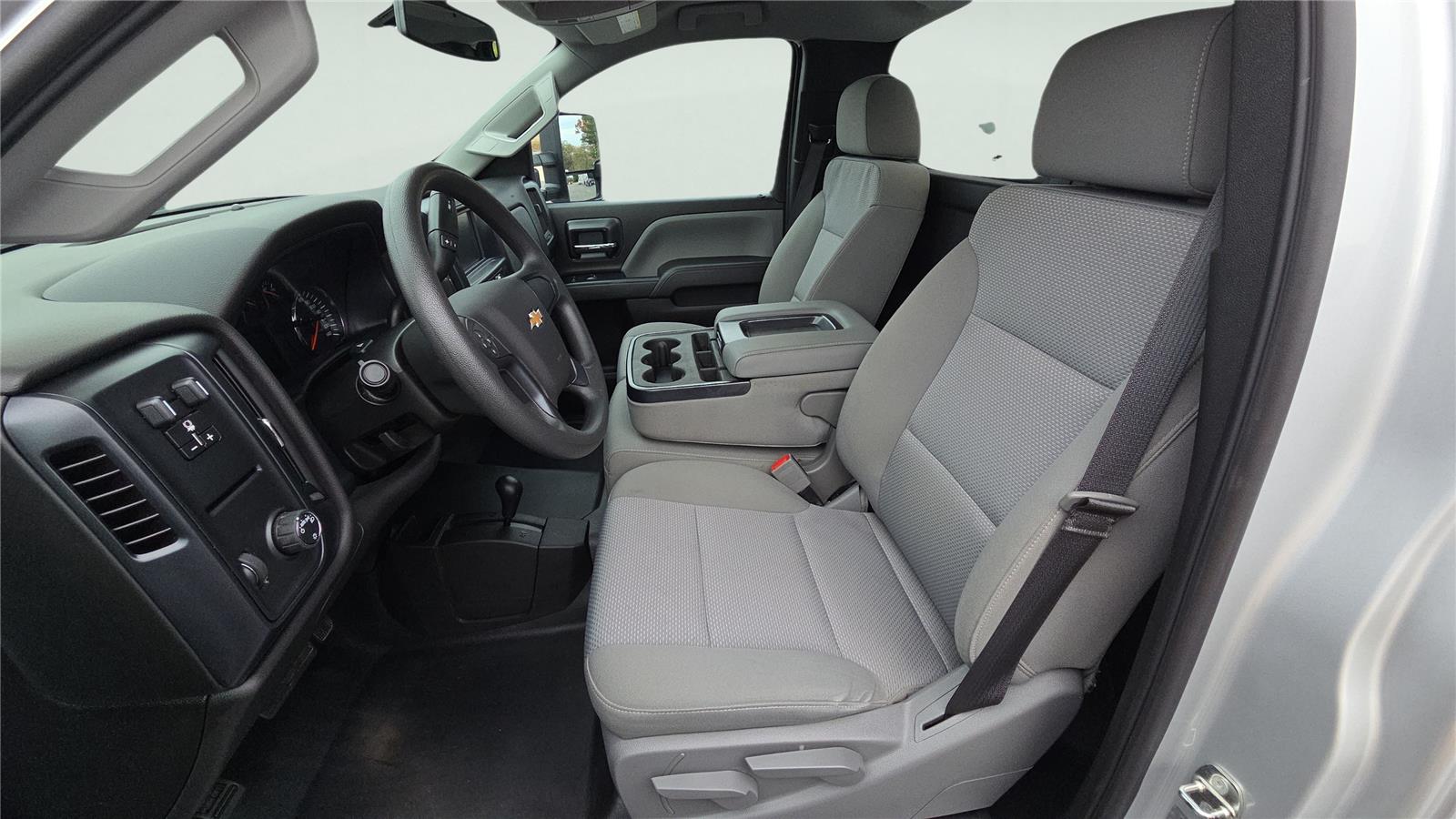 2018 Chevrolet Silverado Work Truck LS Base photo 3