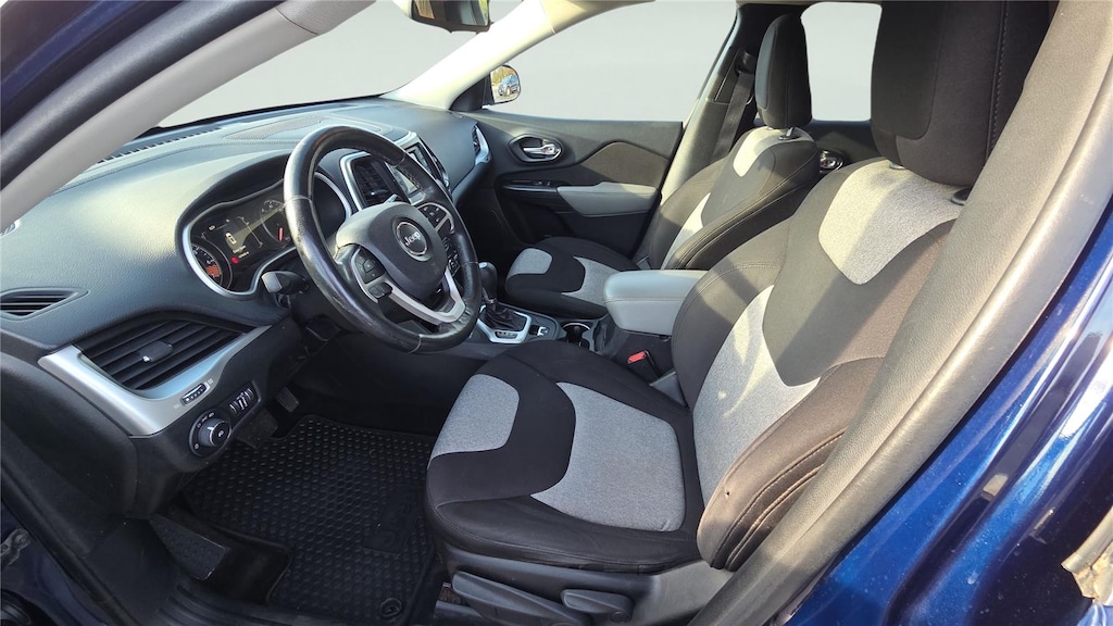 Used 2014 Jeep Cherokee Latitude SUV