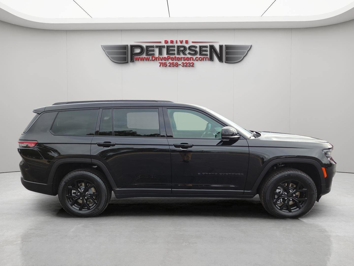 2025 Jeep Grand Cherokee Altitude photo 2