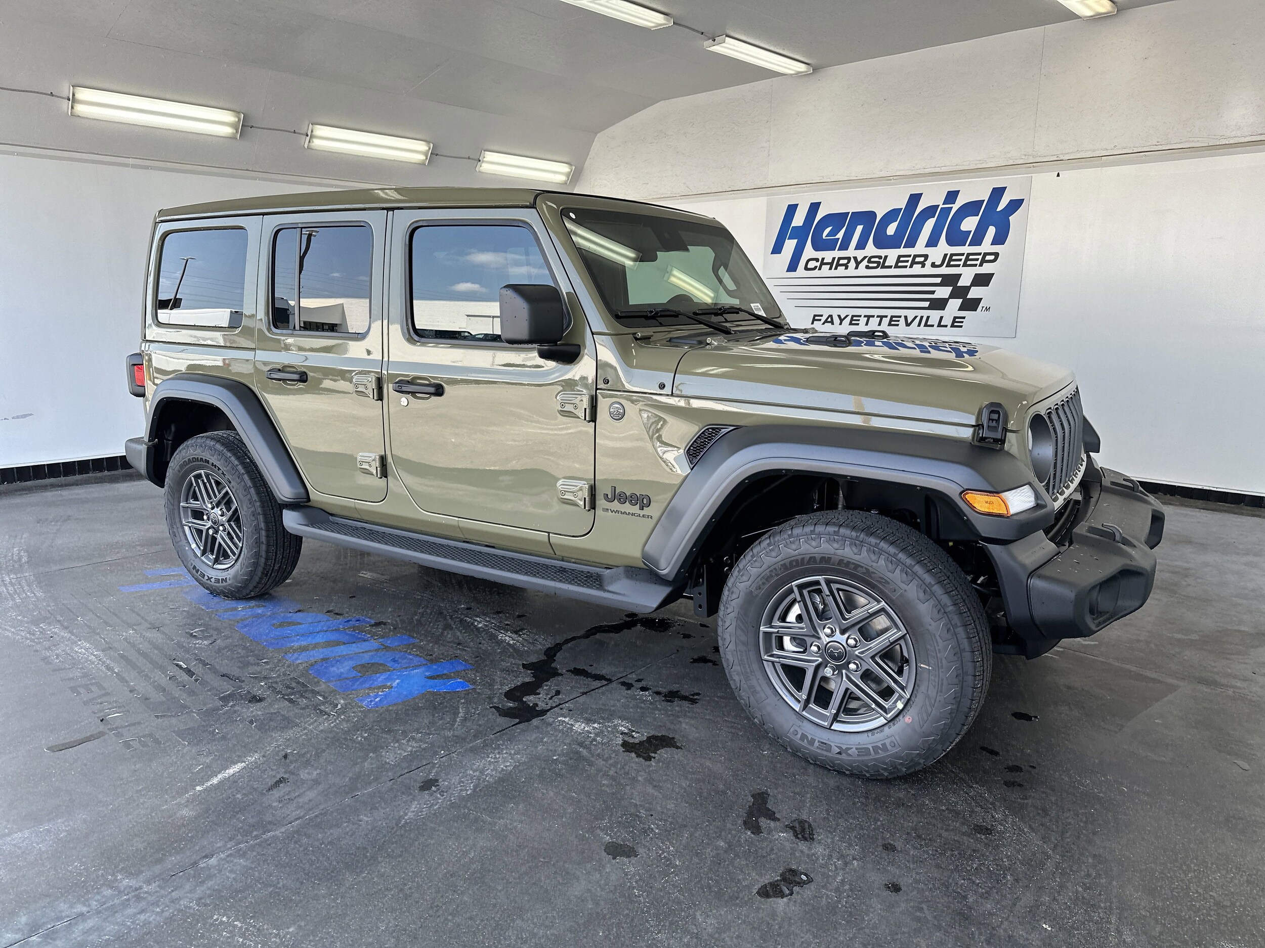 2025 Jeep Wrangler Sport S photo 2