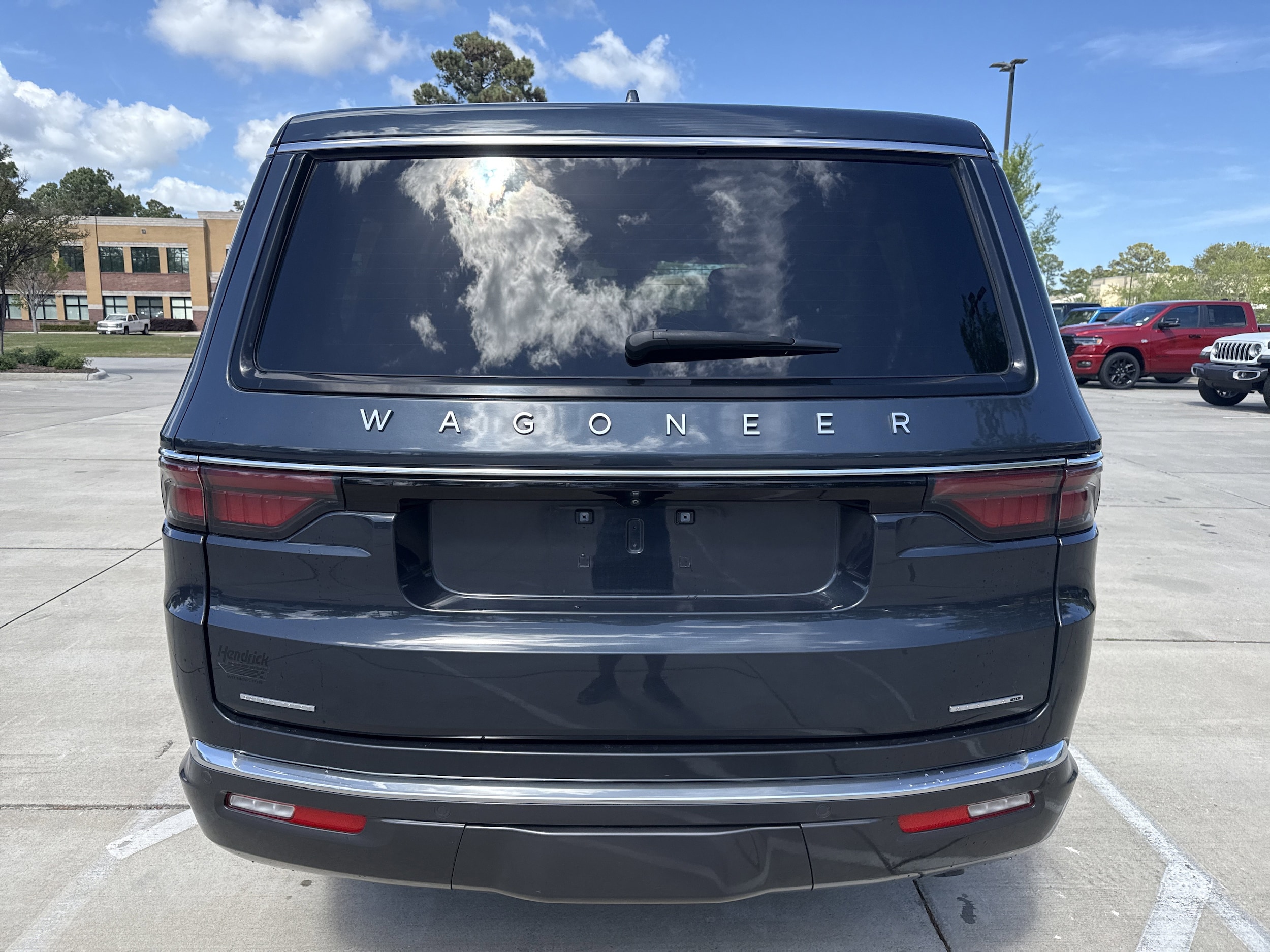 2022 Jeep Wagoneer Series III photo 3