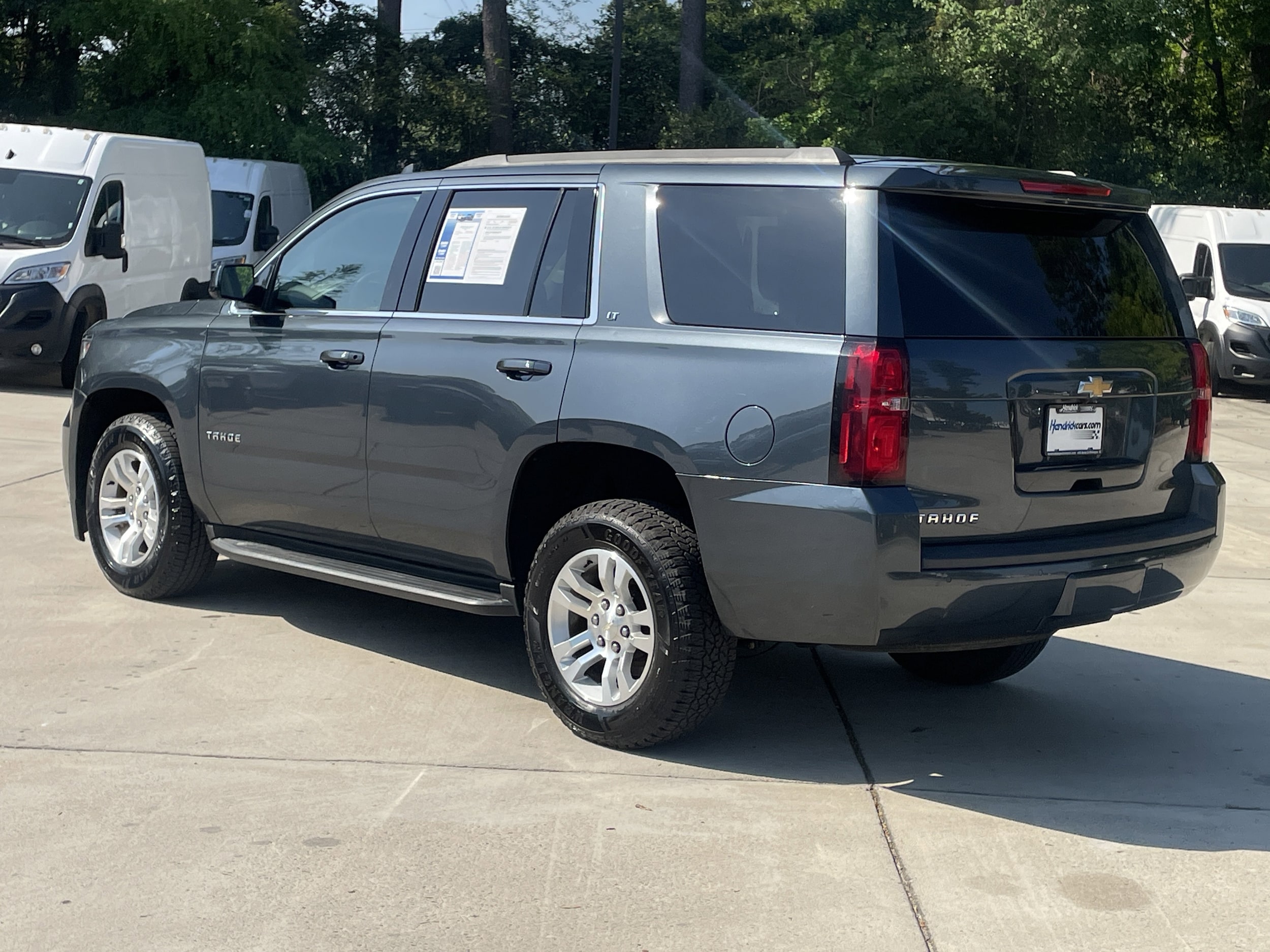 2020 Chevrolet Tahoe LT photo 3