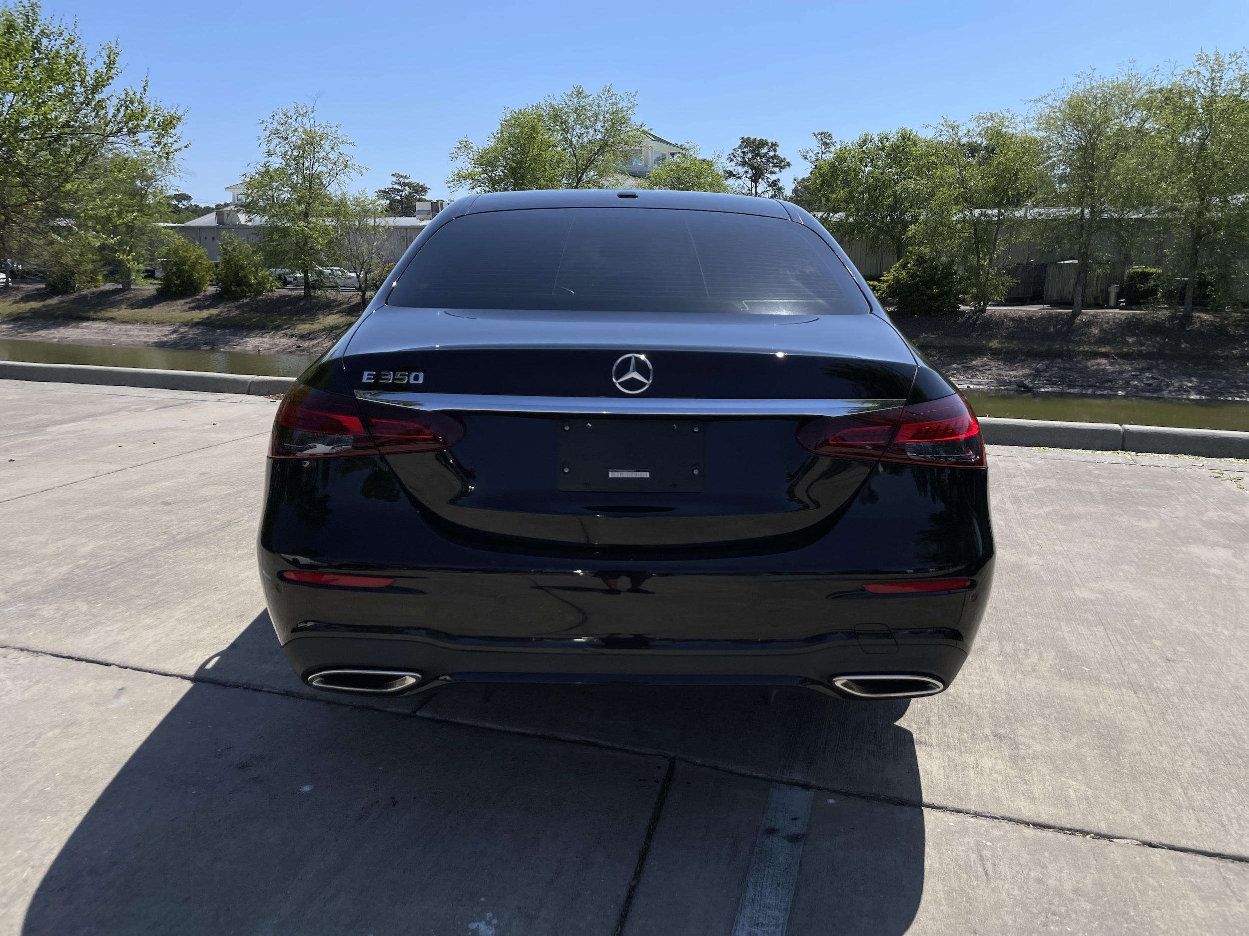 2022 Mercedes-Benz E-Class E 350 photo 3