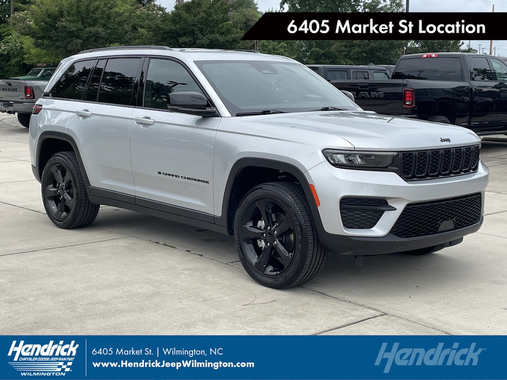 Used 2025 Jeep Grand Cherokee Altitude SUV