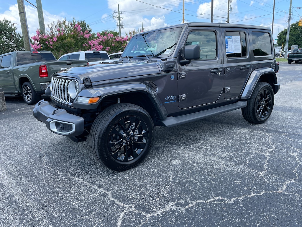 Used 2025 Jeep Wrangler 4xe Sahara SUV