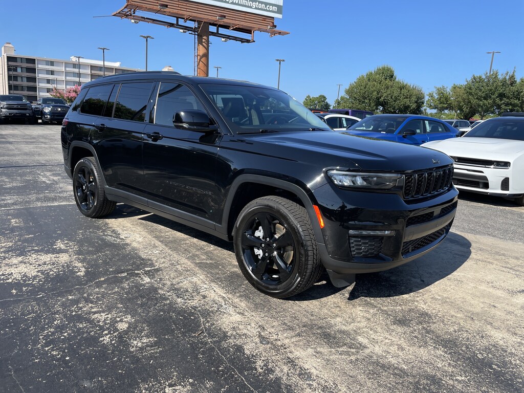 Used 2023 Jeep Grand Cherokee Limited SUV
