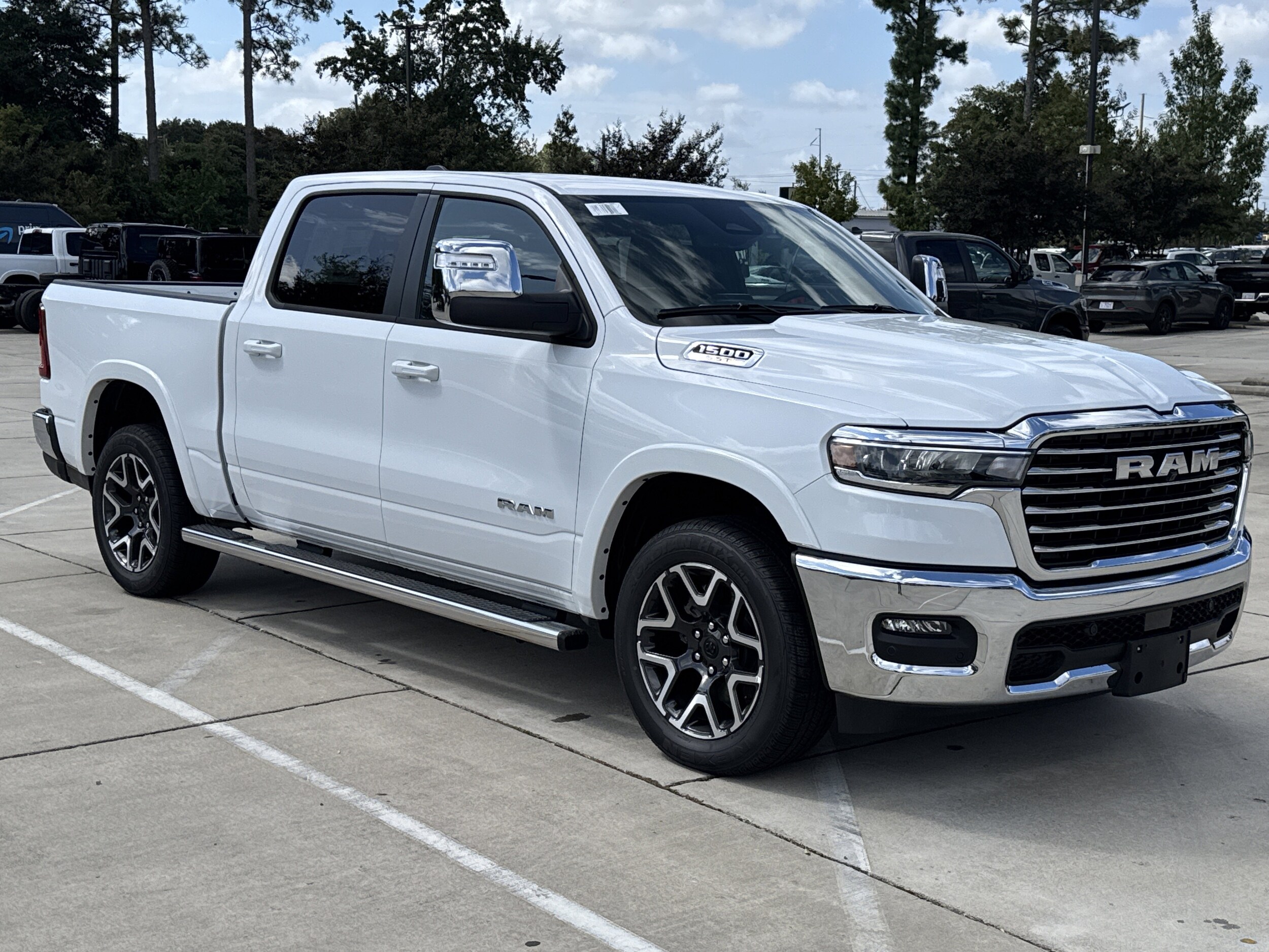 2025 Ram 1500 Laramie photo 2