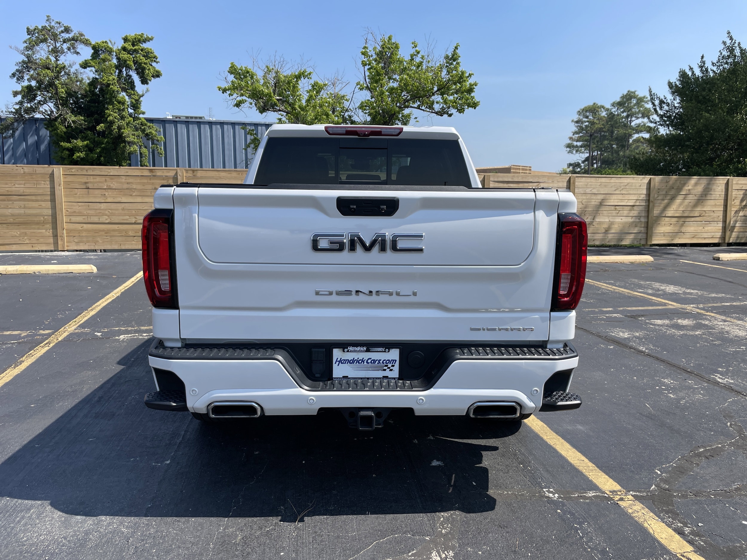 2024 GMC Sierra 1500 Denali Ultimate photo 3