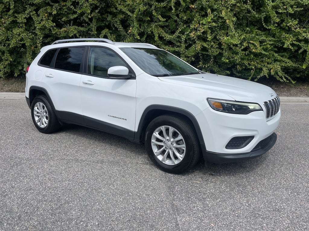 Used 2021 Jeep Cherokee Latitude SUV