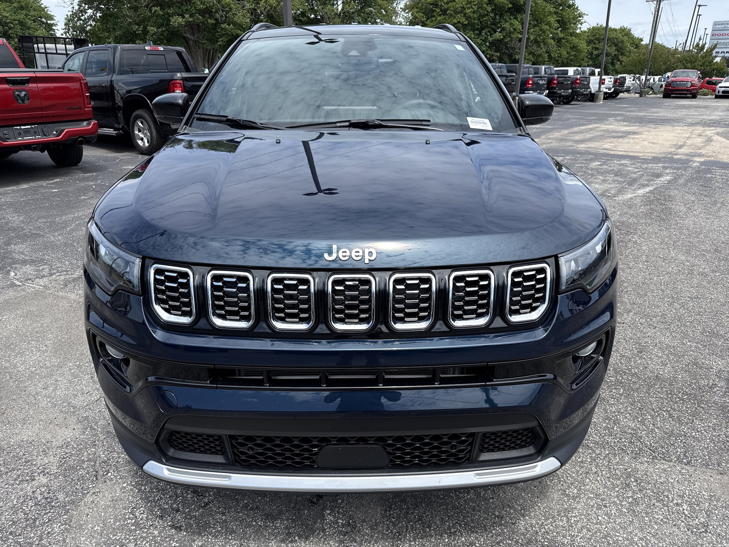 2024 Jeep Compass Limited photo 2