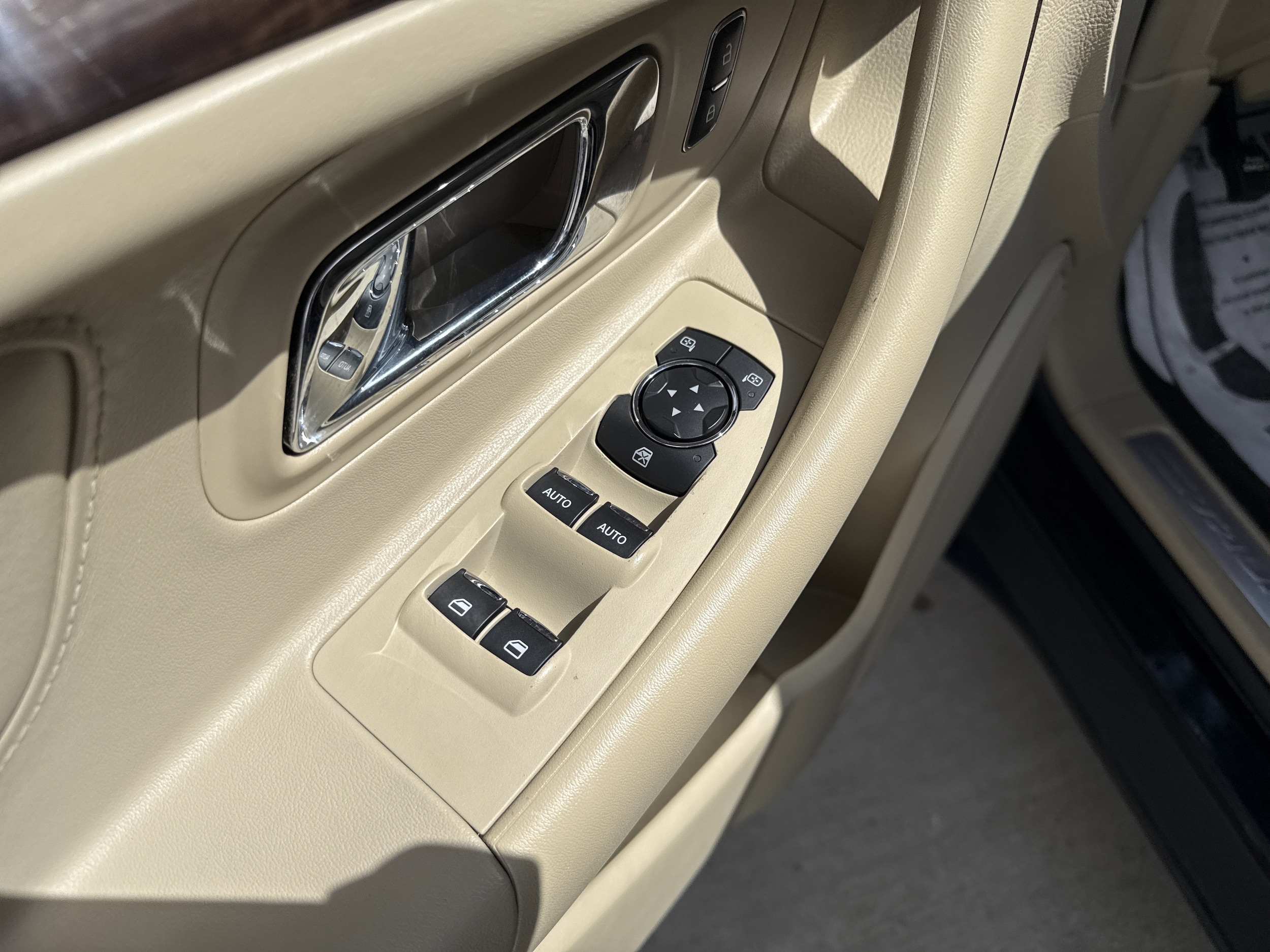 2018 Ford Taurus Limited photo 5