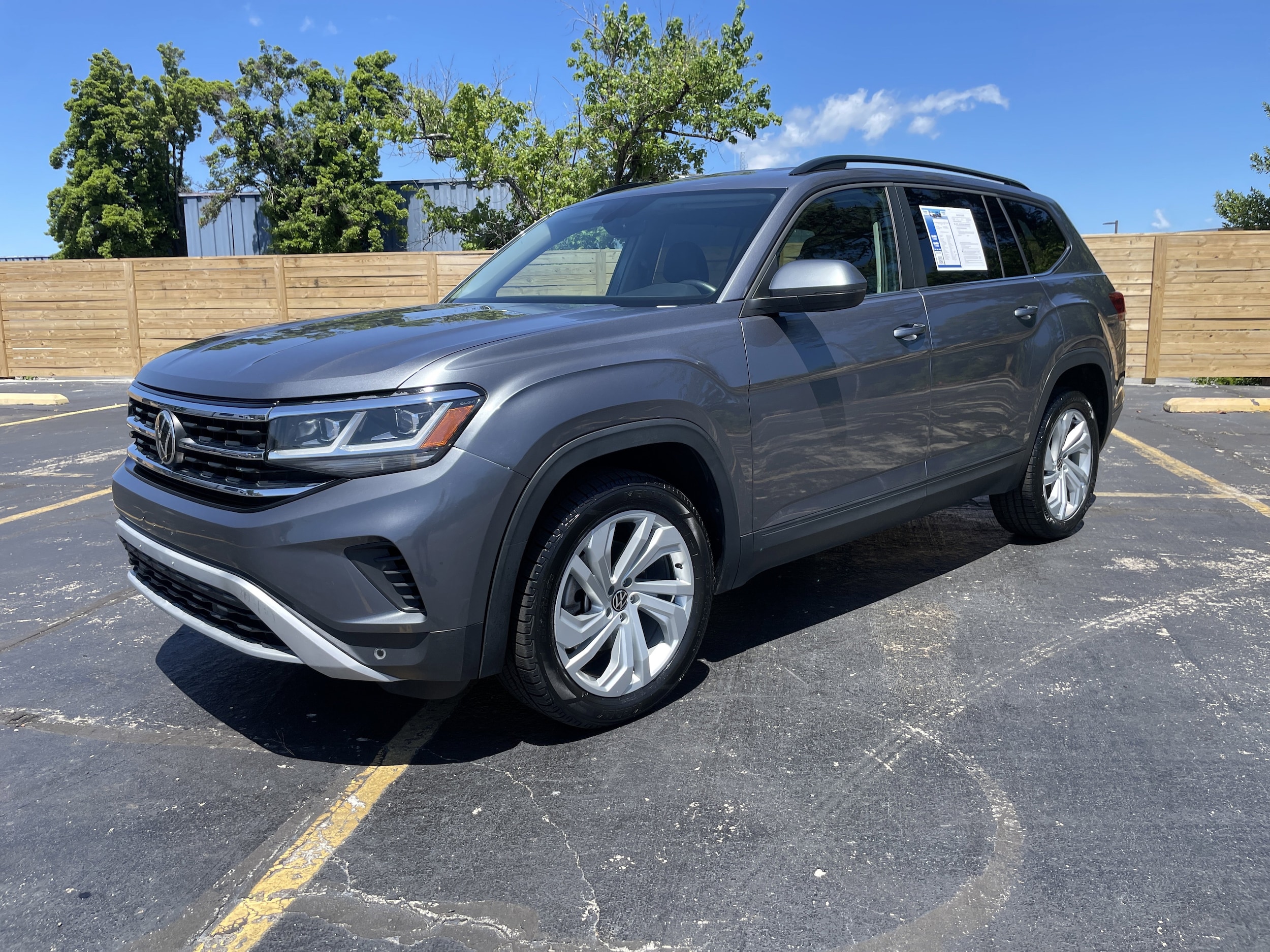 2021 Volkswagen Atlas 3.6L V6 SE w/Technology photo 4