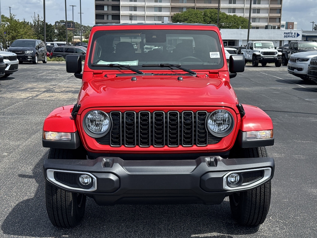 New 2025 Jeep Gladiator Sport S Pickup