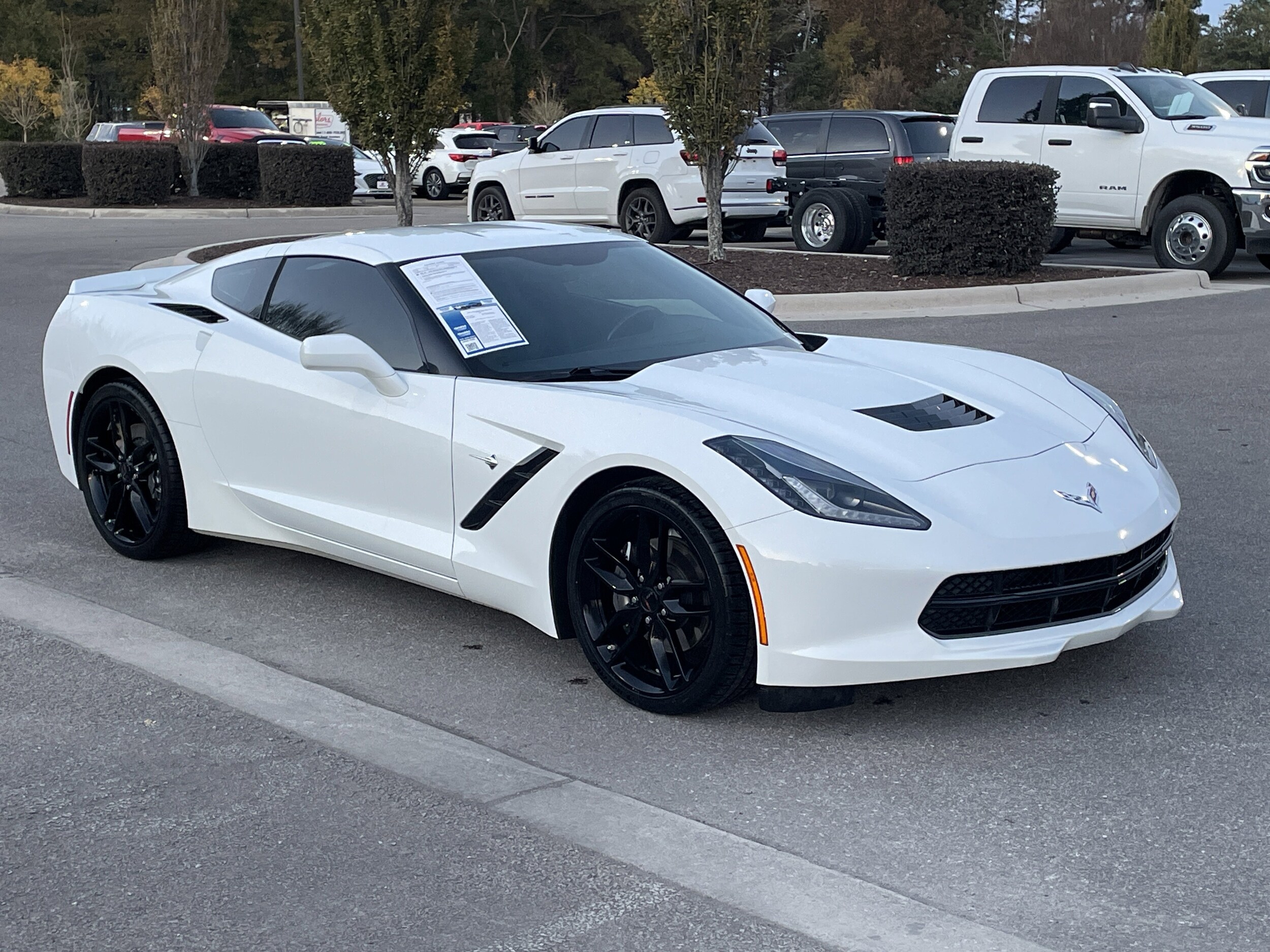 2017 Chevrolet Corvette 1LT Coupe photo 2