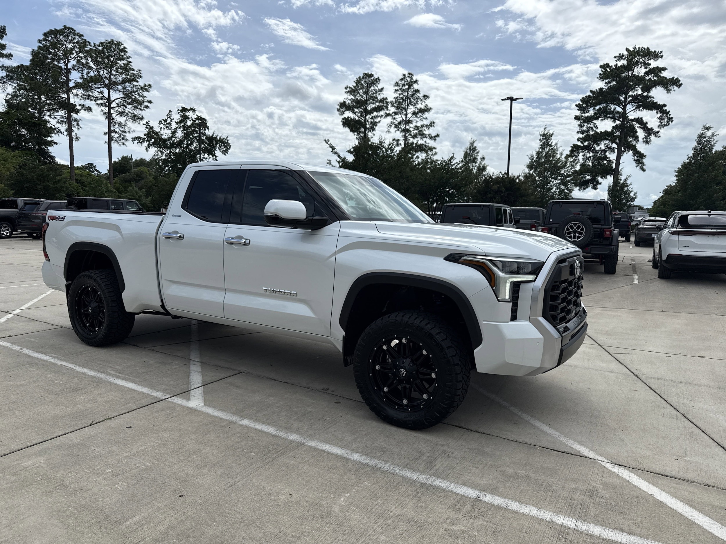 Used 2022 Toyota Tundra Limited with VIN 5TFJA5DA7NX016504 for sale in Wilmington, NC
