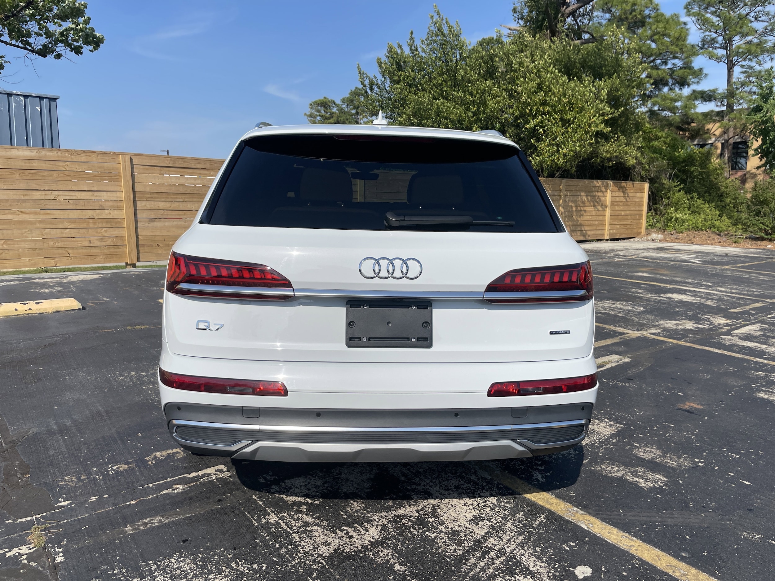 2023 Audi Q7 Premium Plus photo 3