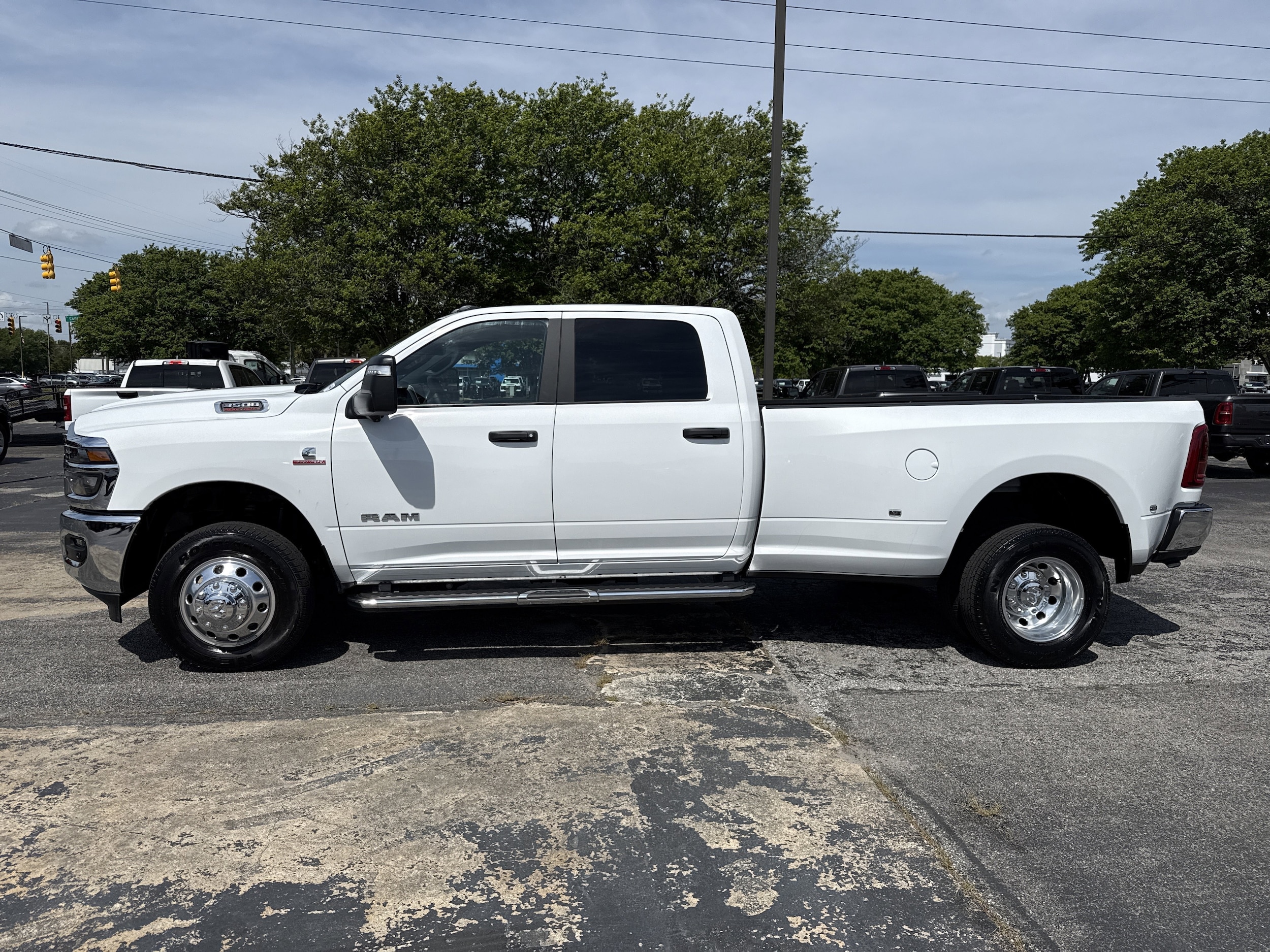 2025 Ram 3500 Big Horn photo 5