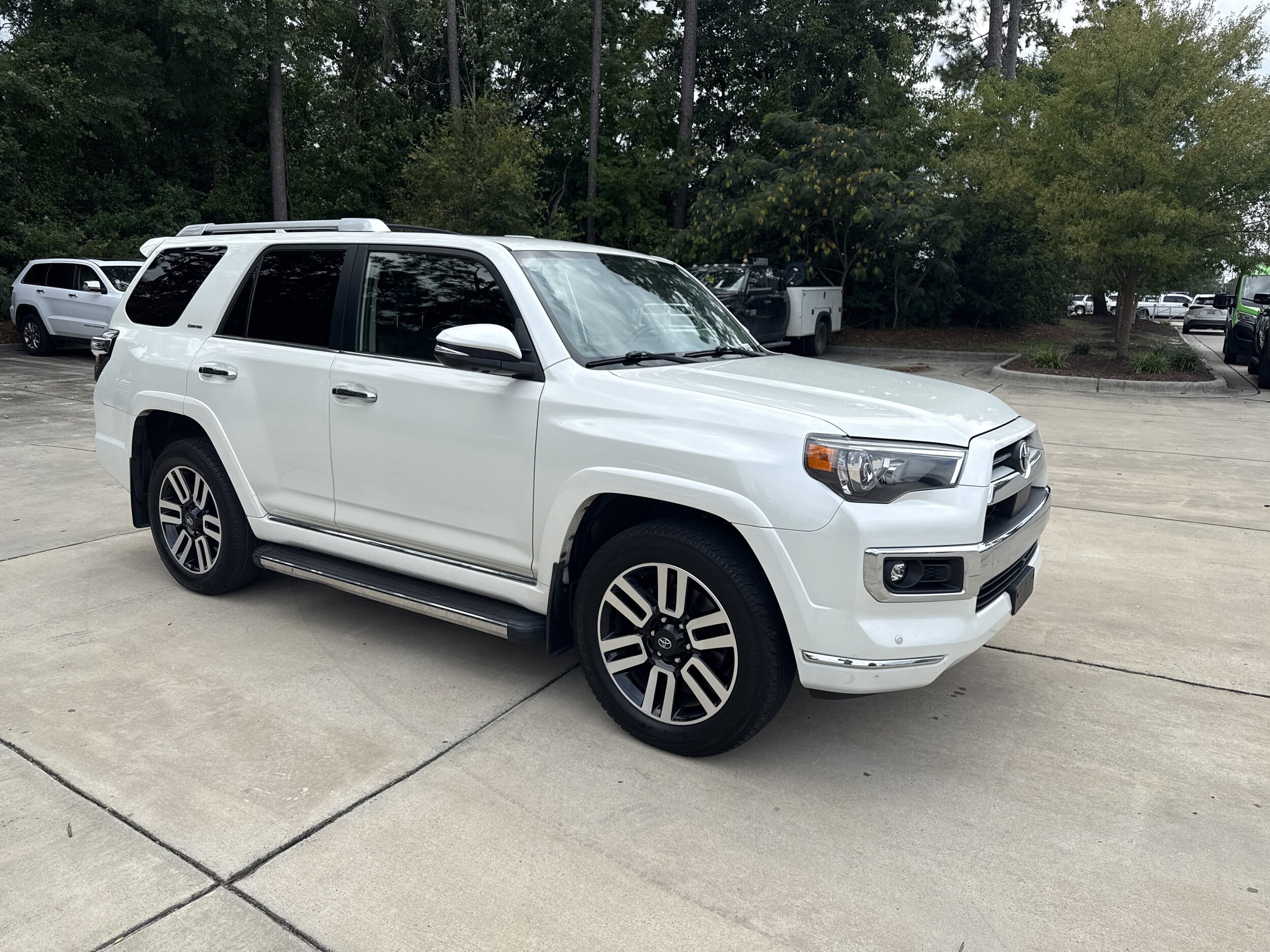 2023 Toyota 4Runner Limited photo 2