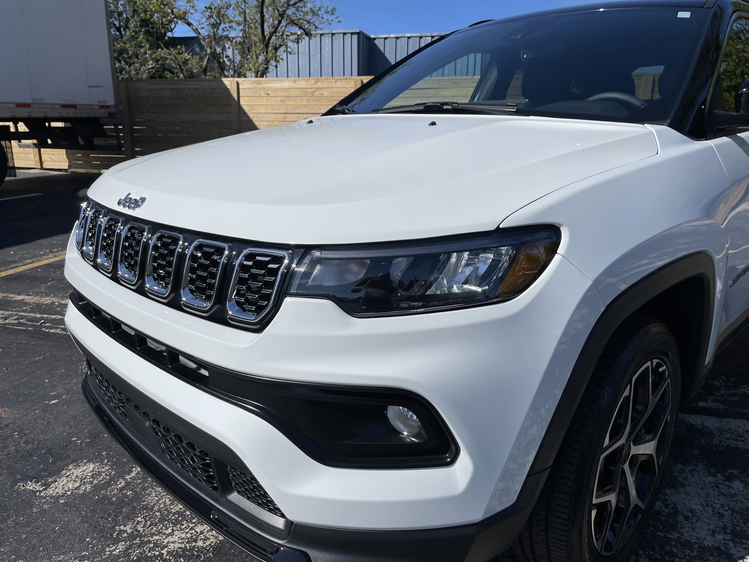 2025 Jeep Compass Limited photo 5