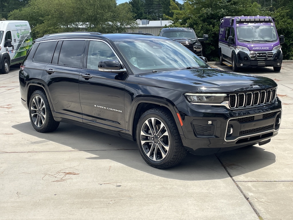 Used 2022 Jeep New Grand Cherokee Overland SUV