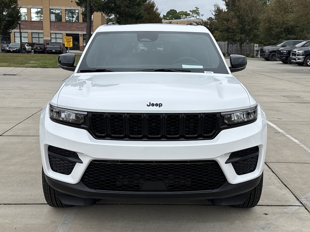New 2025 Jeep Grand Cherokee Altitude X Sport Utility