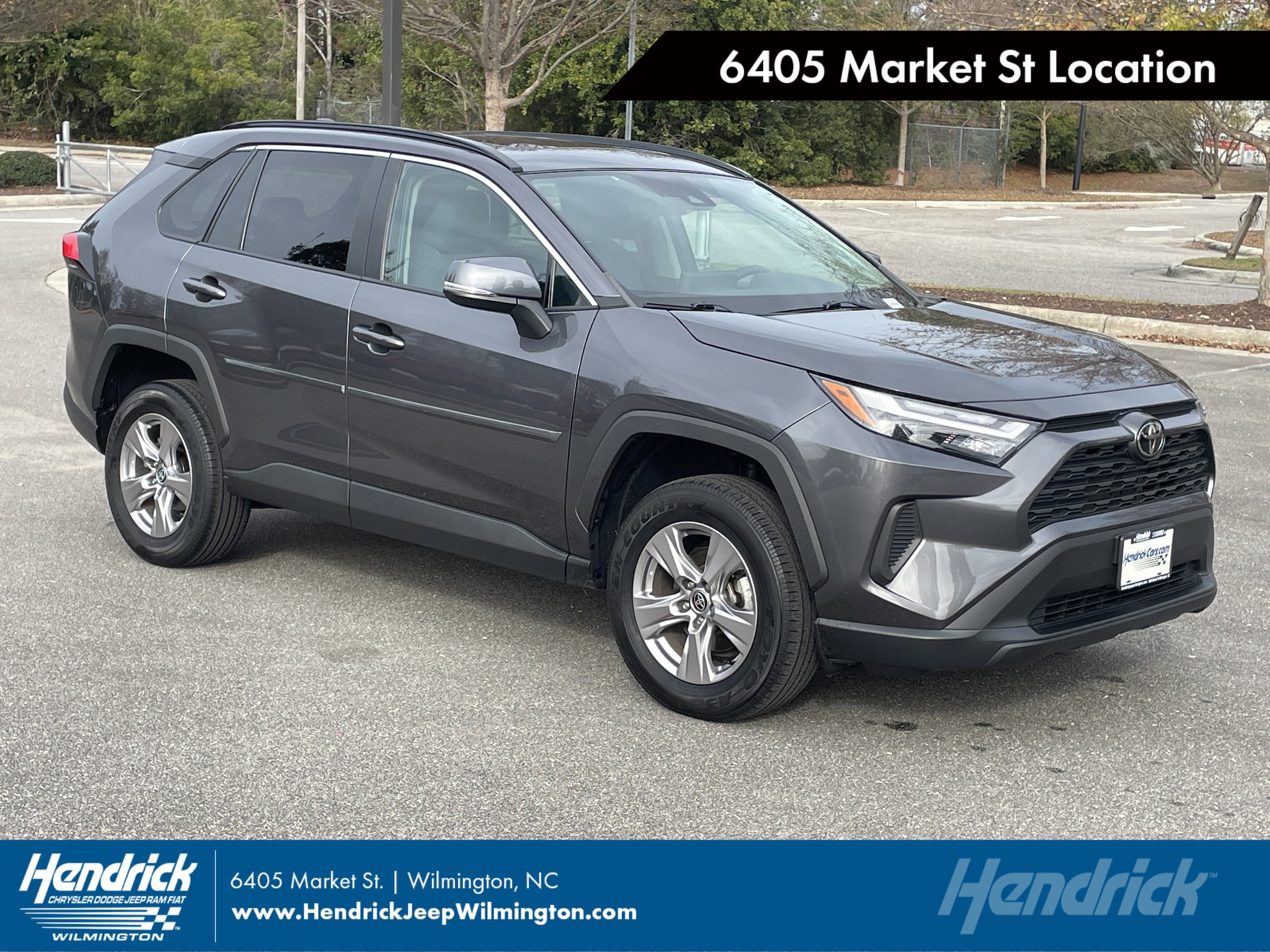 2022 Toyota RAV4 XLE's photo