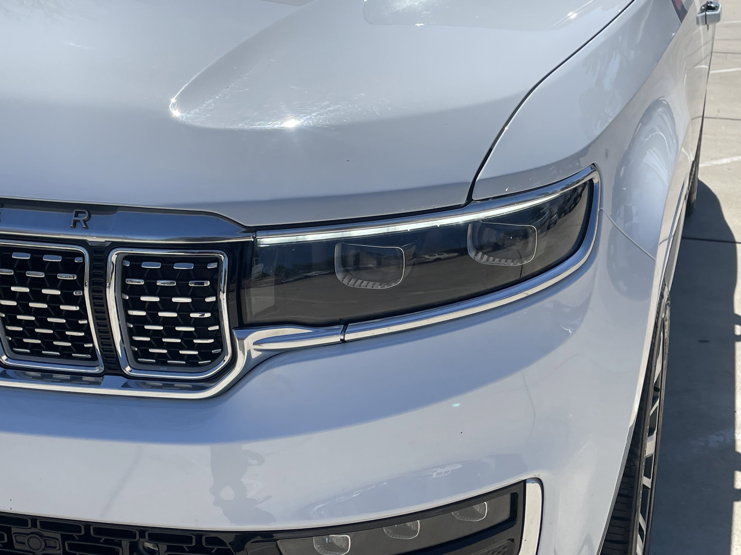 2024 Jeep Grand Wagoneer L Series III photo 4