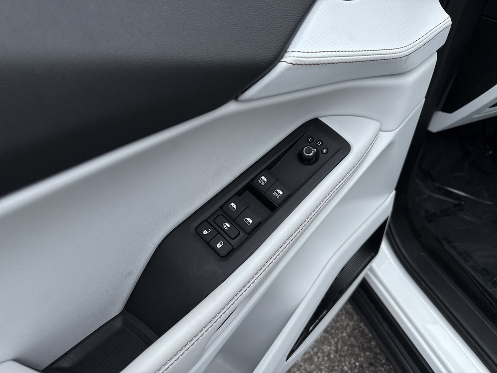 New 2026 Jeep Cherokee Limited Sport Utility